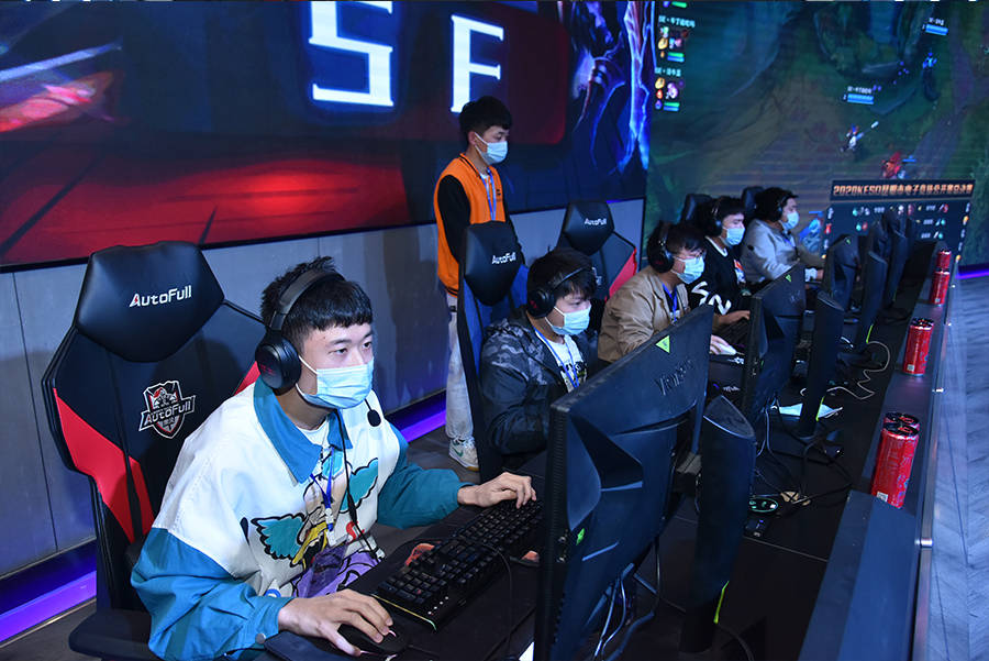 短暂篮网生 短暂篮网生