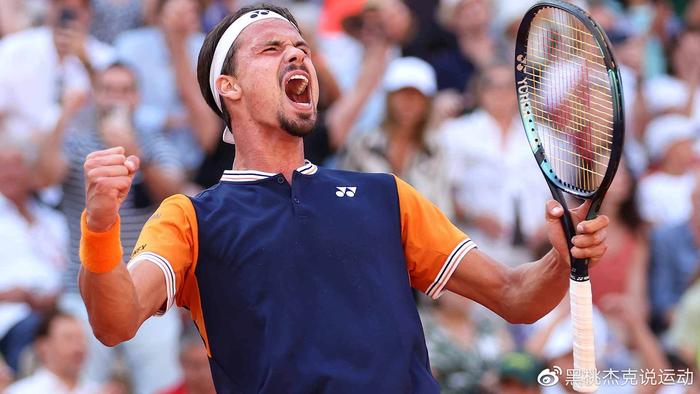 斯普利特：队医告诉我杨瀚森伤无大碍，所以才让他重返比赛